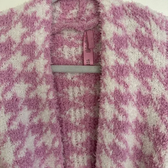 SKIMS Pink Houndstooth Cozy Robe - Picture 2 of 9
